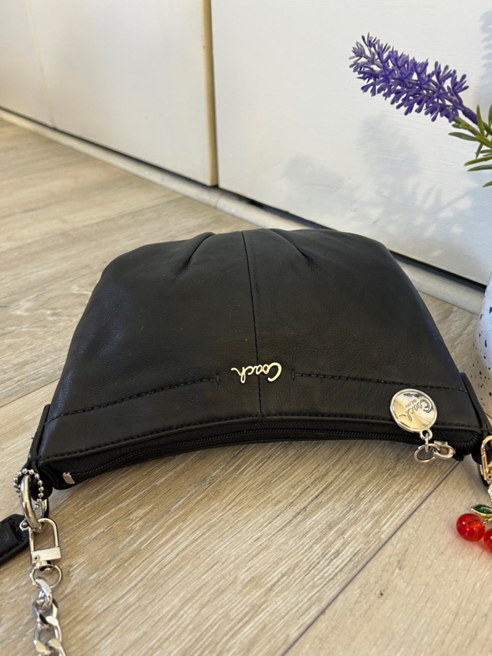 Coach Vintage Black Leather Shoulder Bag with Silver Chain Strap and Charm - Picture 7 of 10